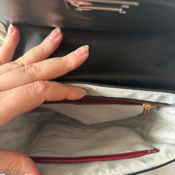 Charles & Keith red and black purse - Picture 3 of 6